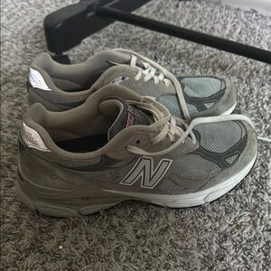New Balance Classic Gray Running Shoes